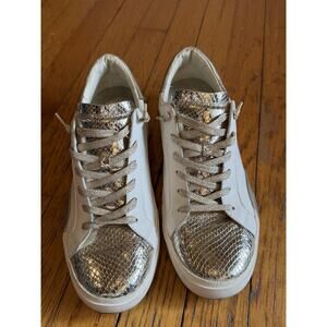 Metallic Snake Print Shoes Womens Size 10 White Gold Low Top Casual Sneakers